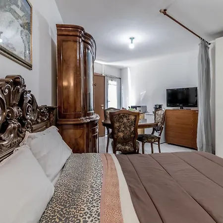 Bravetta House Pamphili